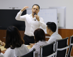 “矢誌不渝追求卓越”TIKTOK免费版色板董事長...